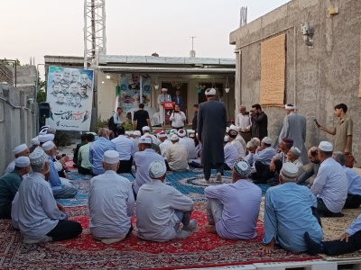 برگزاری مراسم معنوی در بیت حاج مهدی آخوند حبیب لی (پدر شهیدان حبیب لی) در آق قلا / تصاویر