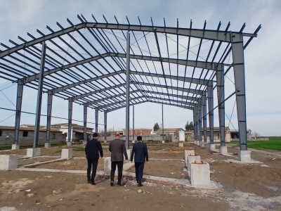 بازدید فرماندار شهرستان گمیشان از روند پیشرفت سالن ورزشی درحال ساخت روستای بصیرآباد آباد بخش گلدشت 